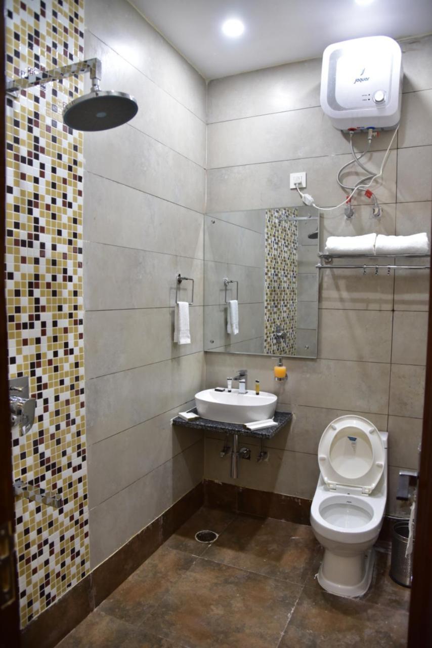 Inter Urban Hotel Rohtak Eksteriør billede