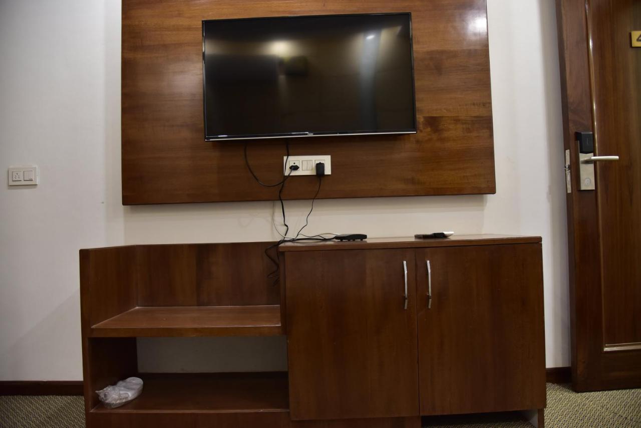 Inter Urban Hotel Rohtak Eksteriør billede
